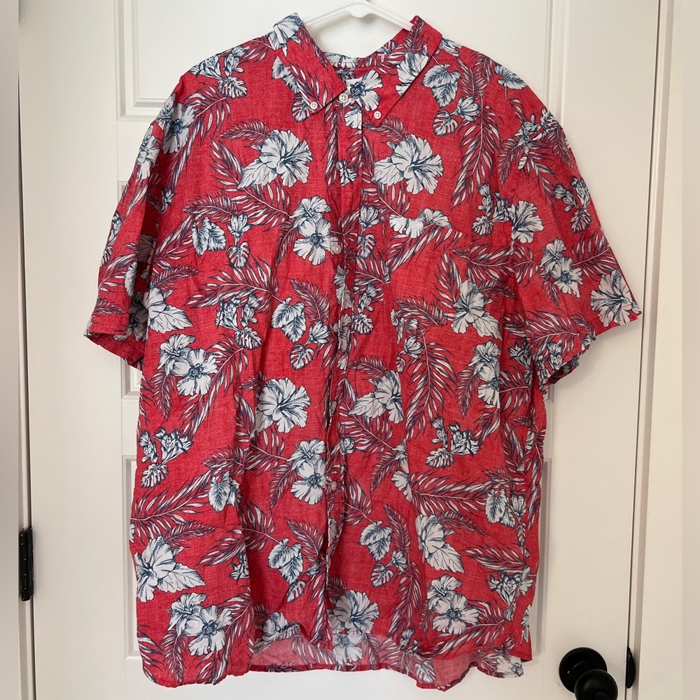 Hawaiian print shirt Magnum PI Style